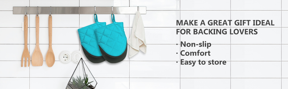 Short Oven Mitts