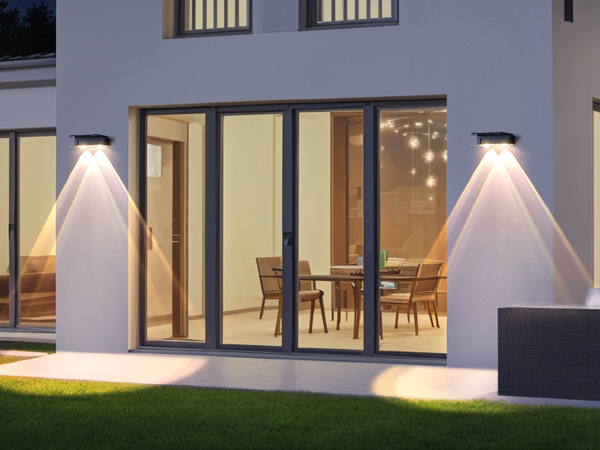 soalr wall lights outdoor