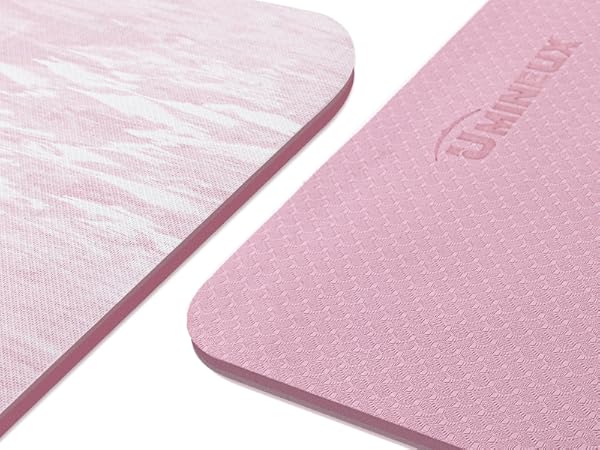 Reversible textured design