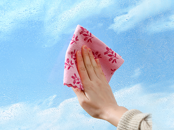 Wipe clean without water marks