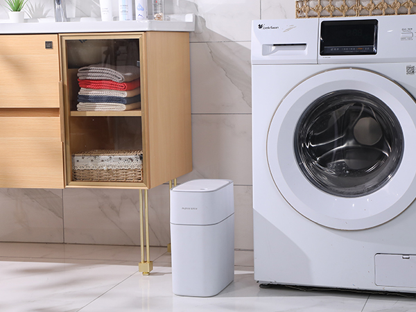 bathroom trash can automatic touchless