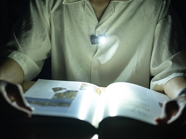Oclip can be used for night reading