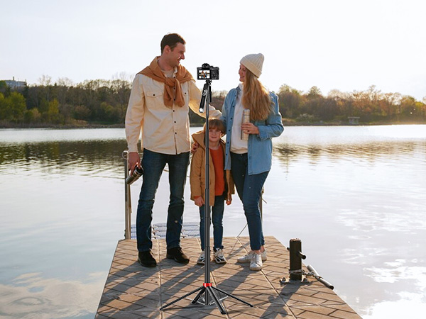Huryfox Selfie Stick Phone Tripod