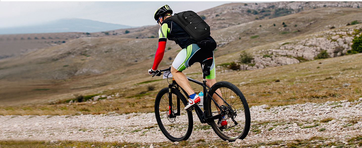 Cycle freely with the MIYCOO hydration pack, for hands-free hydration on the go.