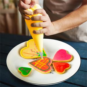 heart-shaped cookie cutter