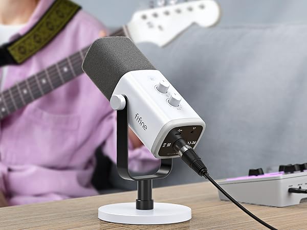 cardioid dynamic microphone