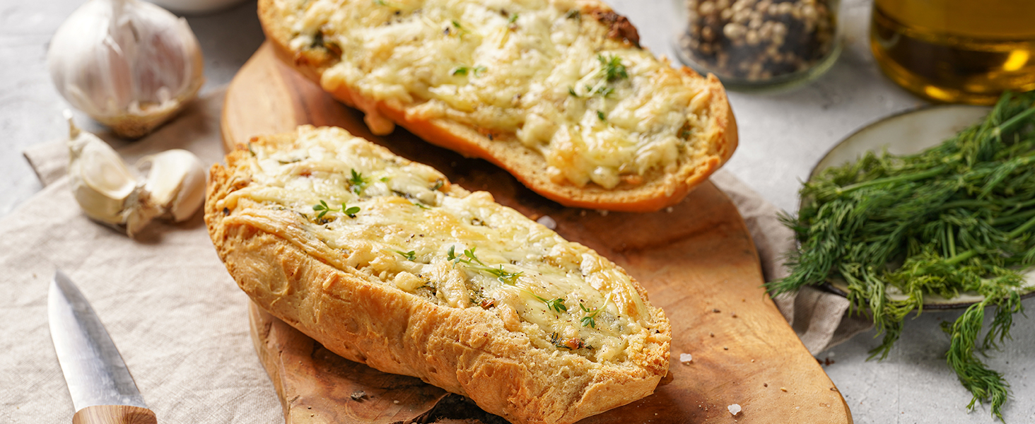 GARLIC CHEESE BREAD