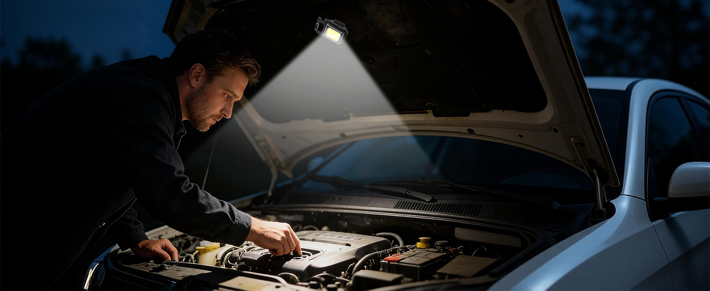 Keychain light for emergency inspection and vehicle repair at night