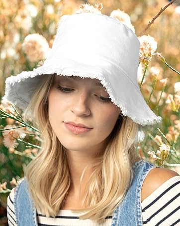 bucket hat
