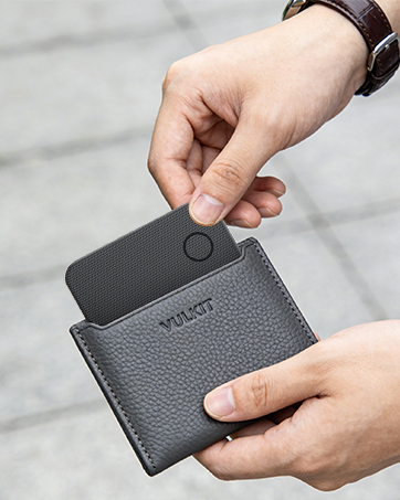 tracker card