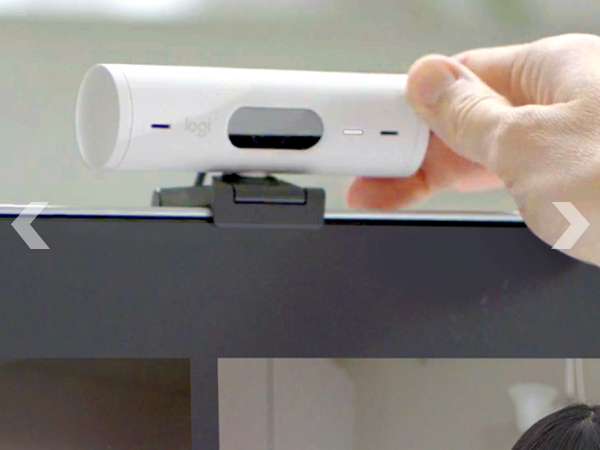 Adjusting Brio 500 privacy shutter