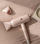 Featherweight StyleMax on bed