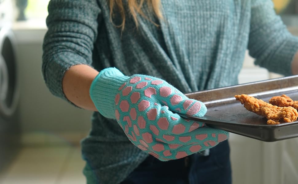Heat resistant gloves