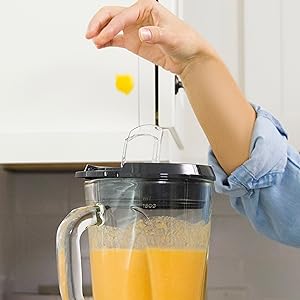 lid with pour spout