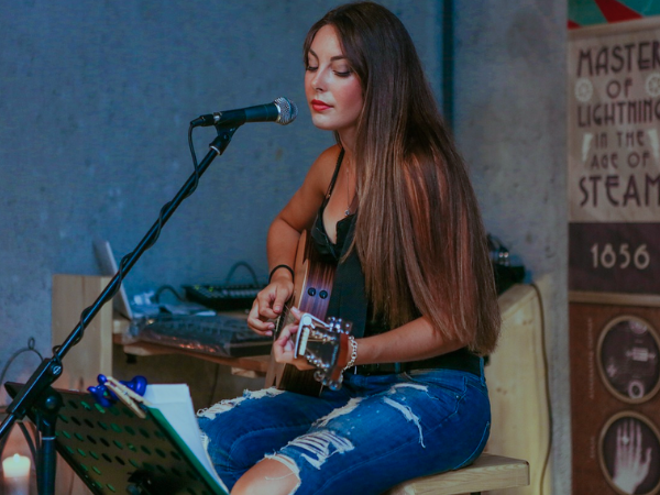 Application Scenario: Microphone Singing