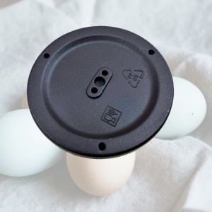 egg poker tool with non-slippery base