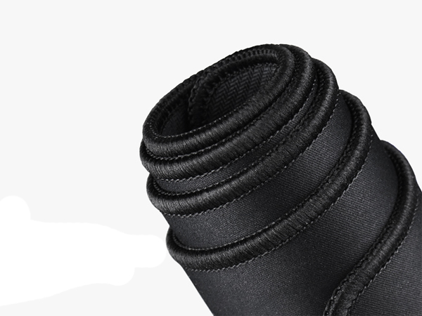 Extended Gaming Mouse Pad with Stitched Edges,