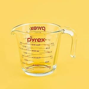 Pyrex 2-Cup Measuring Cup