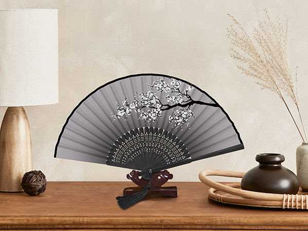 folding fan