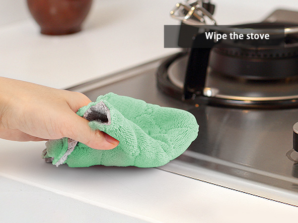 Wipe the stove