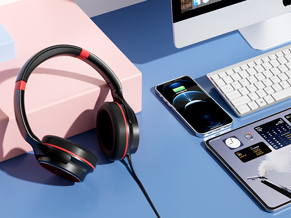 headphones with microphones