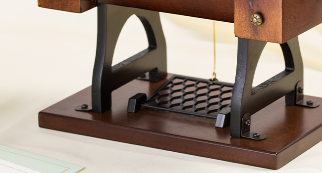 vintage gift for mom grandma sewing machine music box