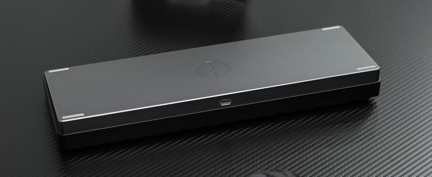 black keyboard