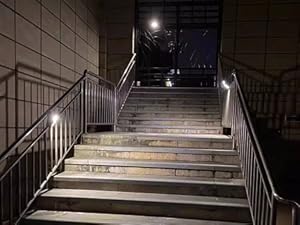 solar gate lights
