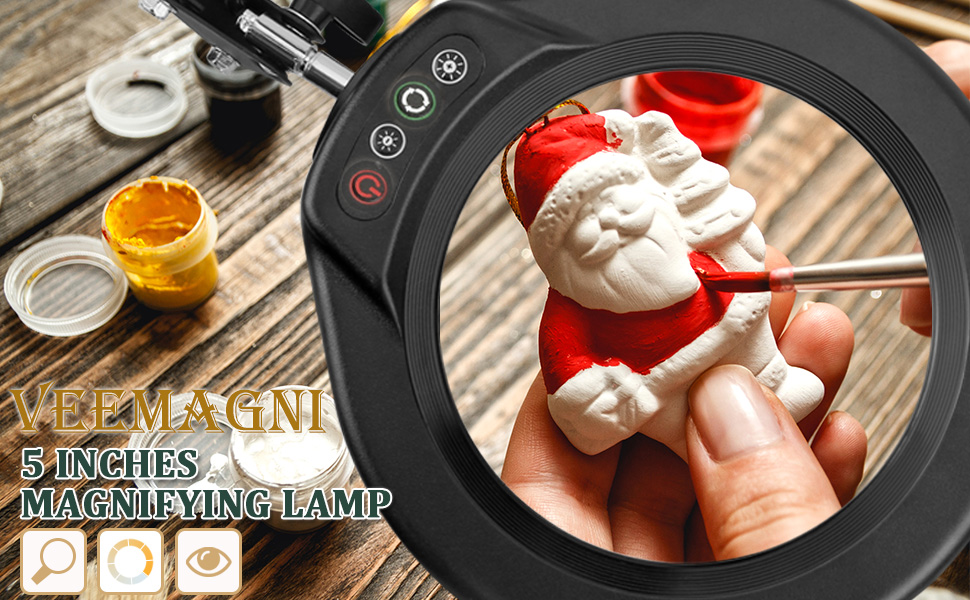 magnifier with light