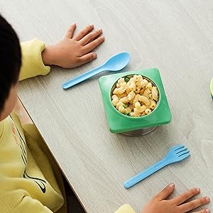 LunchBots Blue Ele Diller Kunrin Elk and Friends Zoku Bentoheaven Pinots OXO NumNum Zak Designs