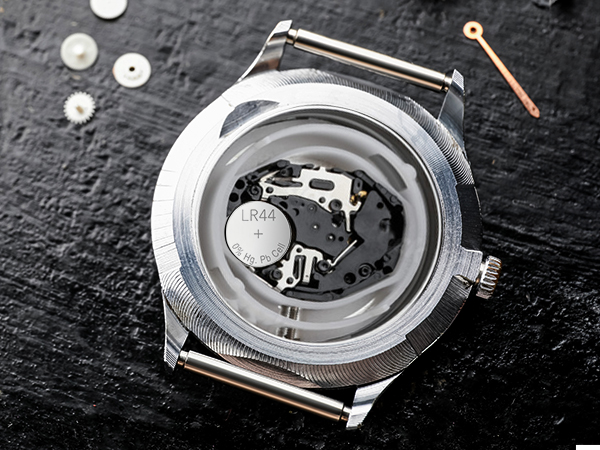 LR44 button cell batteries for watches