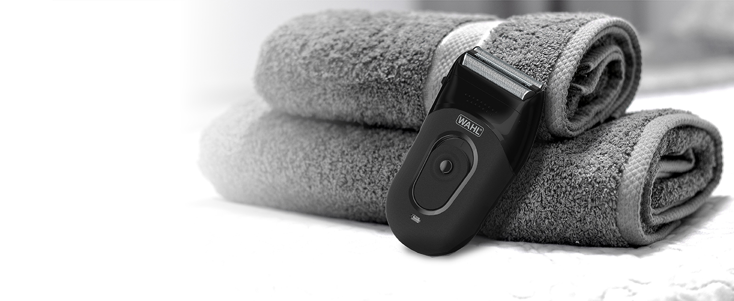 7065 Lithium Ion Rechargeable Wahl Compact Travel Shaver Black rinsable blades
