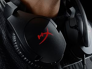Lightweight headset with 90 degree rotating ear cups