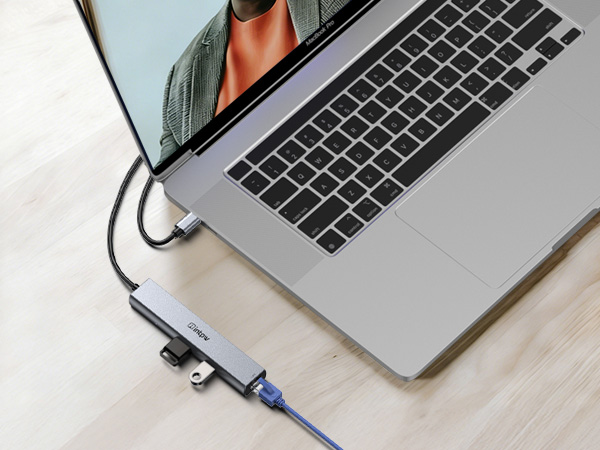 USB C to USB A Hub