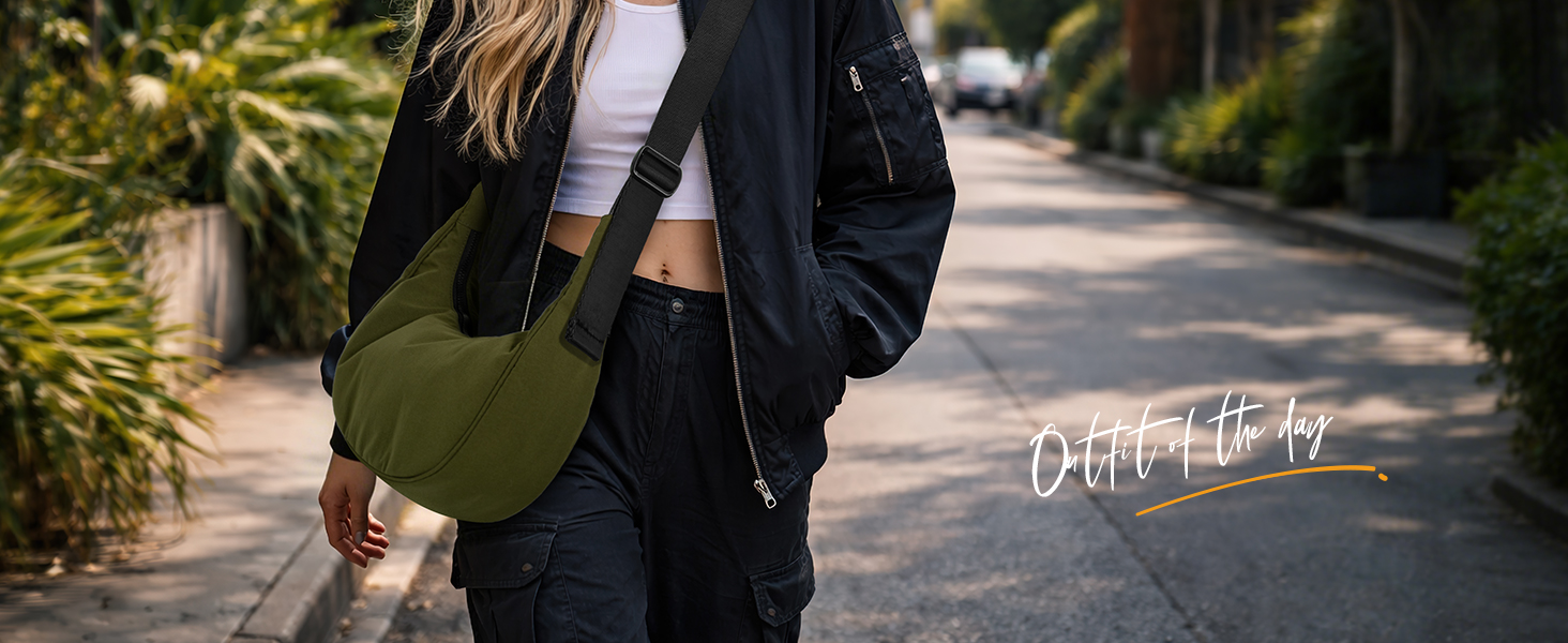 Medium crescent bag