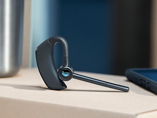 We’ve gone all out to make the M300-XT our smallest and lightest ever BlueParrott headset at 20g.