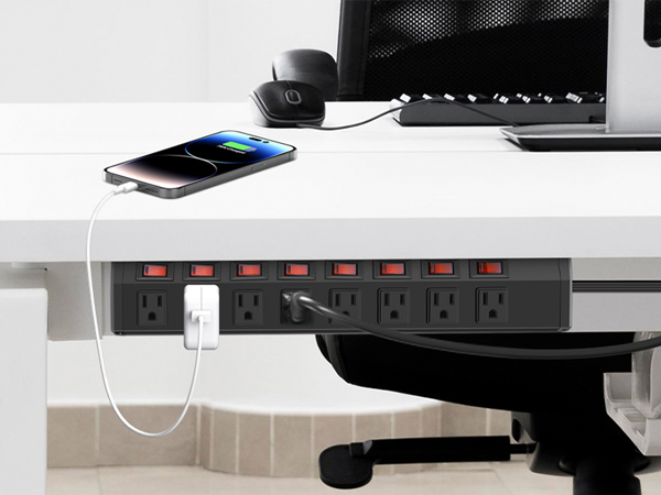 8 outlet power strip with individual switch