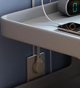 extendable rotating outlet plug