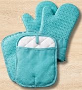 BPA-Free Soft Silicone 4 Piece Oven Mitts &amp; Pot Holders Set - Ultra Heat Resistant Oven Mitts wit...