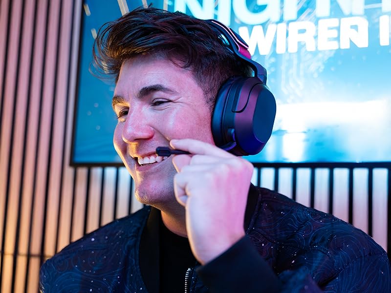 Rotating quick mute microphone