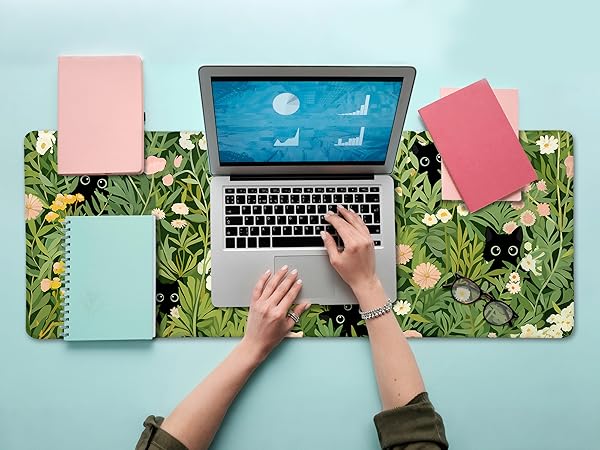 Your All-in-One Cute Desk Mat! A large, stylish pad perfect for gaming work and brightening your day