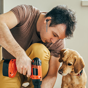 Bluetooth headset with noise cancelling microphone