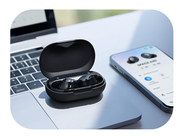 Stay connected to two devices with Bluetooth 5.2 and multipoint connection.