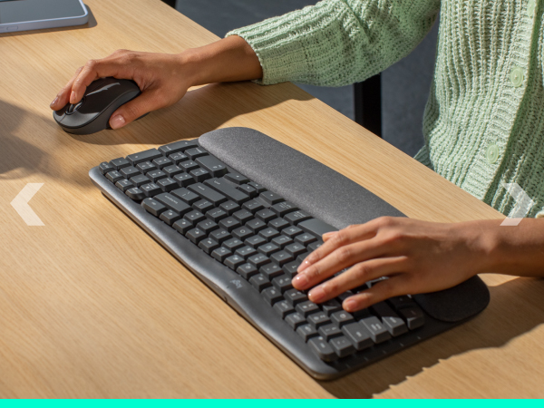 Logitech ERGO M575S Cordless Trackball Ergonomic Mouse and ERGO K860 Wireless Keyboard