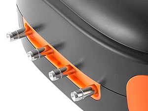 4 stainless steel outlets