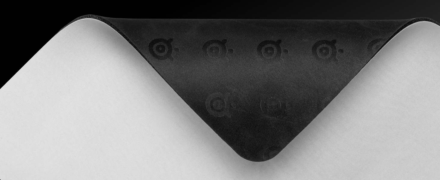 Close up of non slip rubber base 