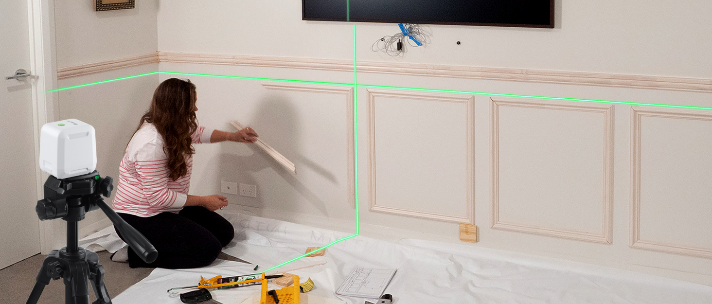 laser level for picture hanging