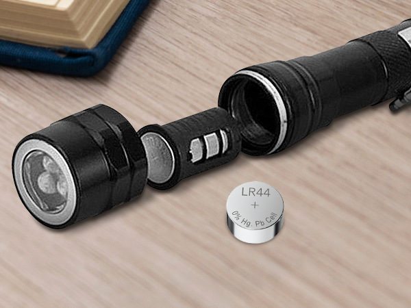 LR44 button cells for flashlights