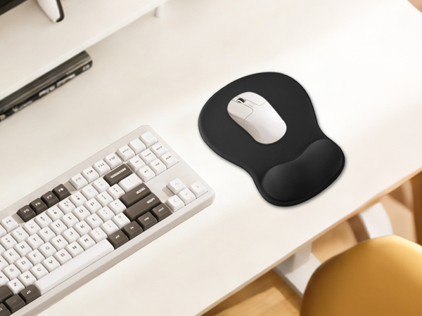 Mouse Pad with Wrist Rest Support