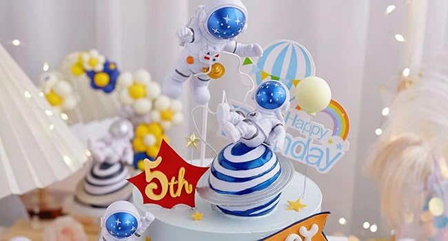 astronaut statues for cake toppers